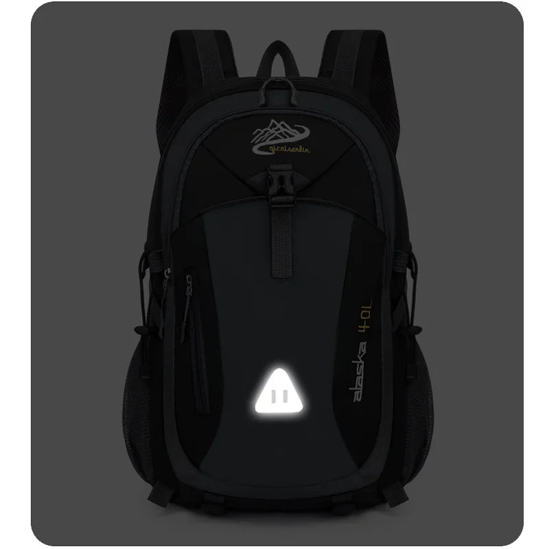 Travel Backpack Men's and Women's Outdoor Mountaineering Bag