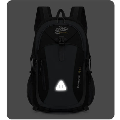 Travel Backpack Men's and Women's Outdoor Mountaineering Bag