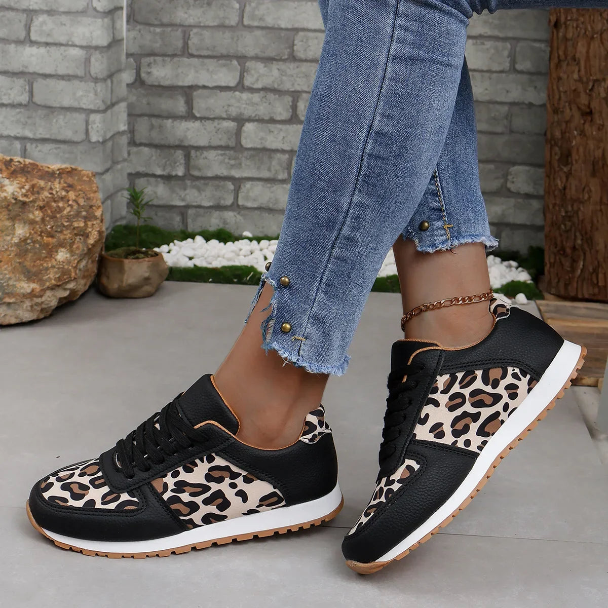 Low Cut Leopard Print Sports and Leisure Shoes for Women